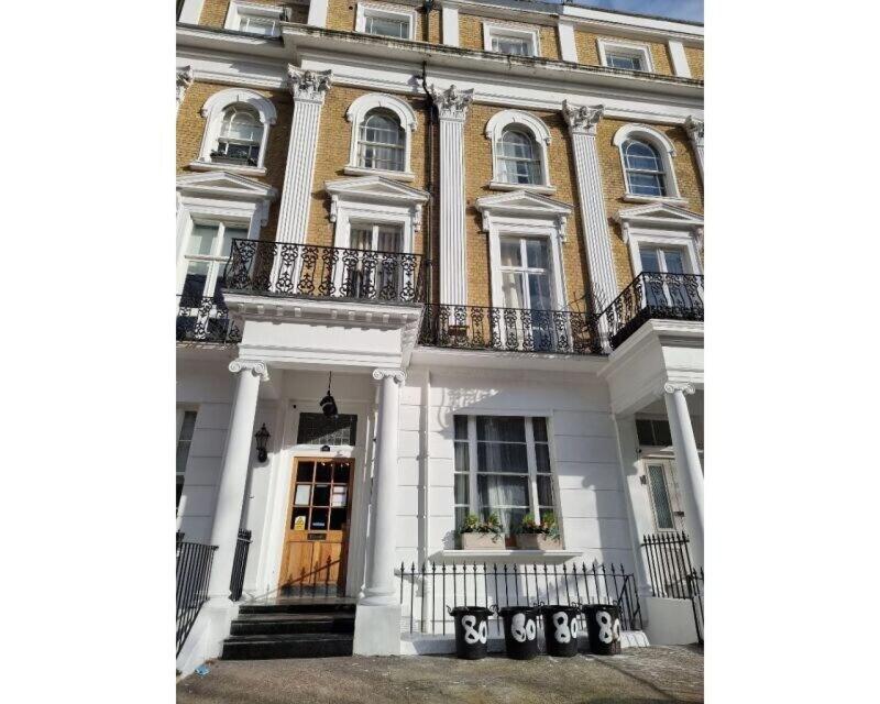 Fb2-Fantastic Basement Studio Good For 3 Near Hyde Park 런던 객실 사진